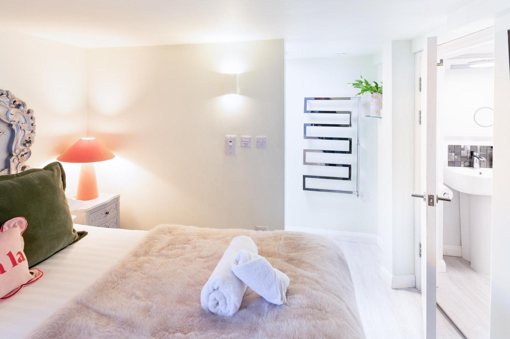 فيلا Gorgeous Boutique Flat Sleeps 2 In ليم ريجيس المظهر الخارجي الصورة